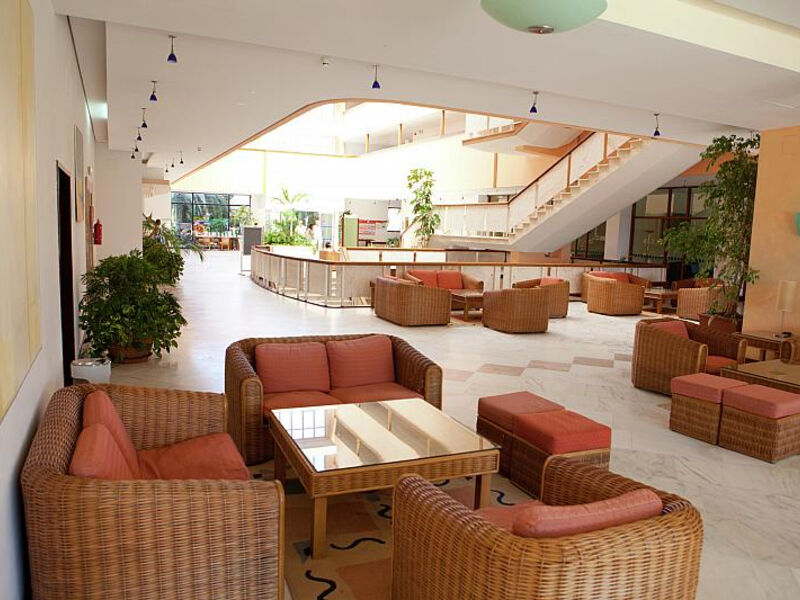 Alfamar Beach & Sport Resort