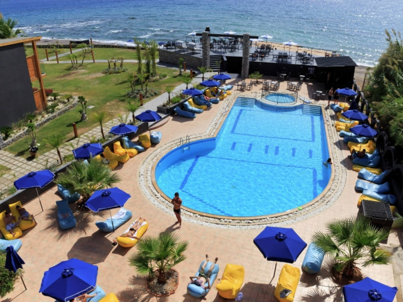 Alia Mare Resort