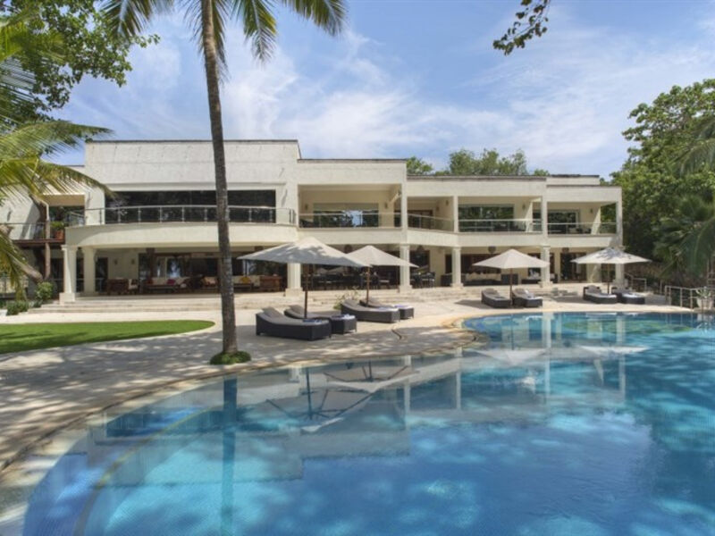 Almanara Luxury Boutique Hotel and Villas