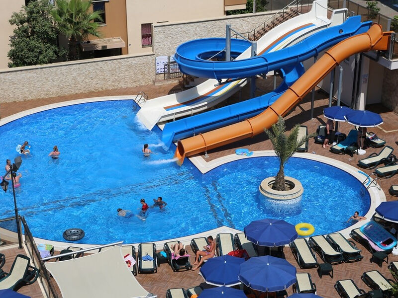 Almera Park Apart Hotel