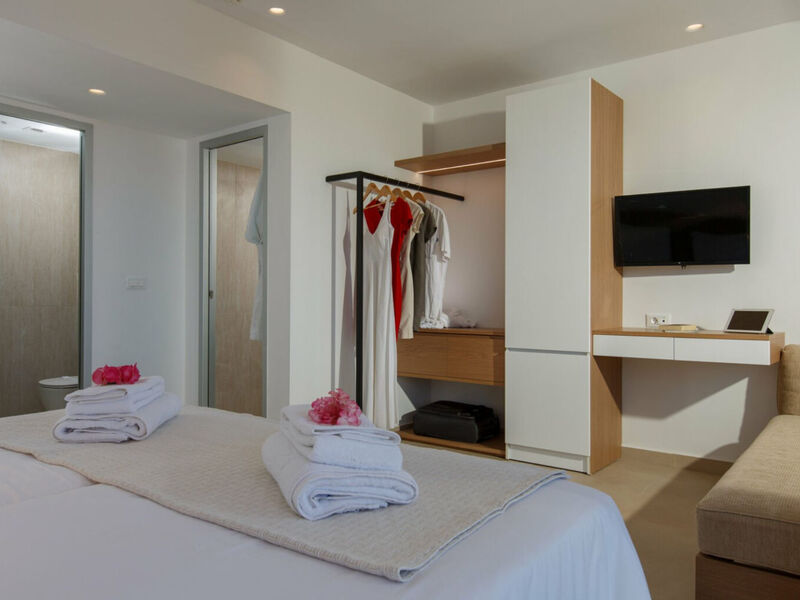 Aloe Boutique Hotel Powered By Anissa Beach