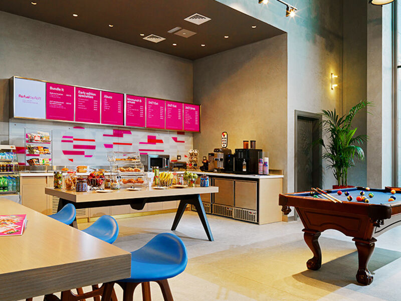 Aloft The Palm