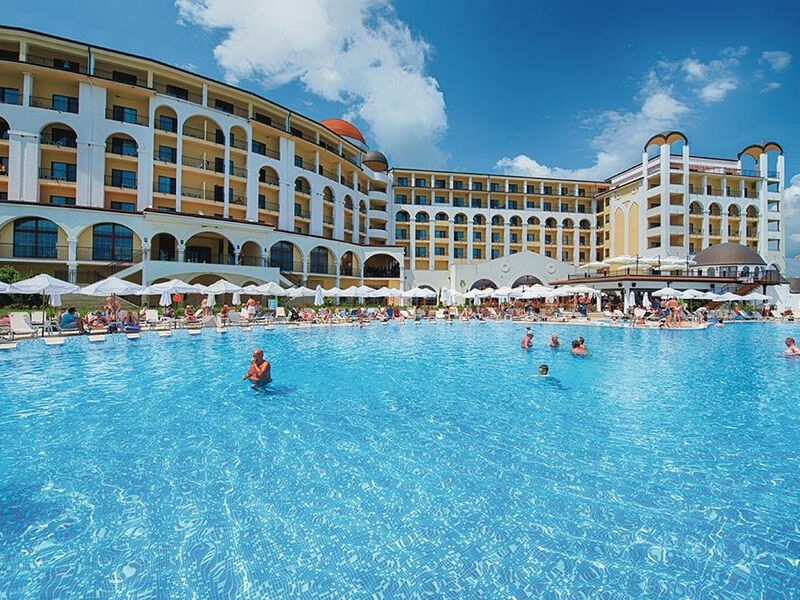 Alua Helios Bay