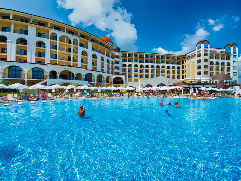 Alua Helios Bay