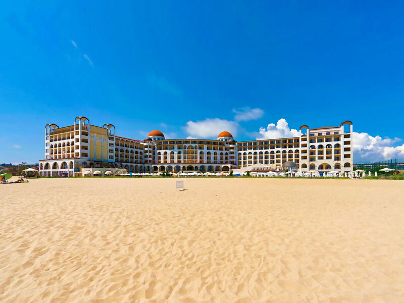 Alua Helios Bay
