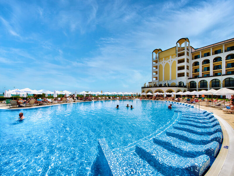 Alua Helios Bay