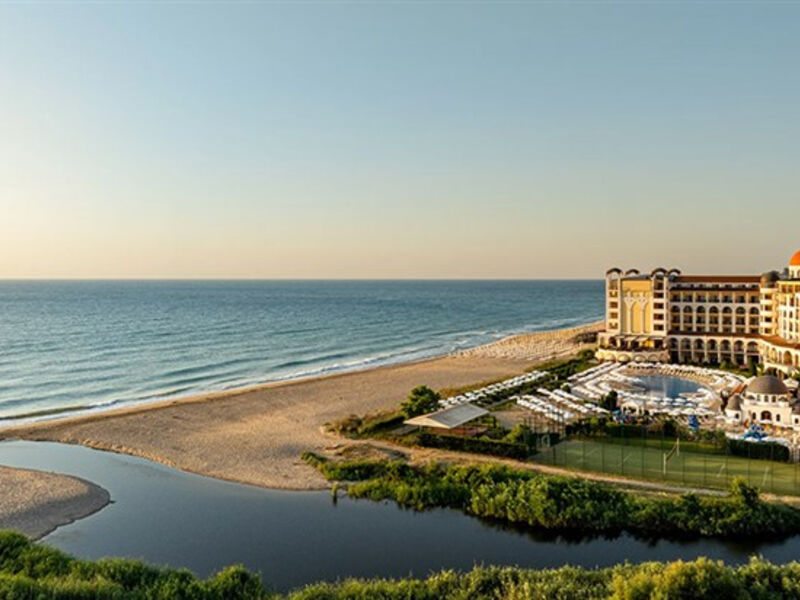 Alua Helios Bay