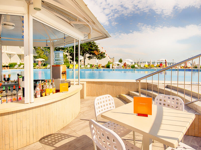 Alua Sun Helios Beach