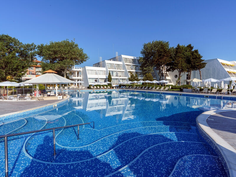 AluaSun Helios Beach