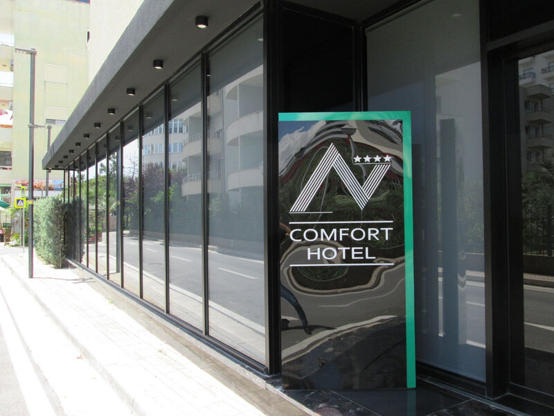Alvin Comfort