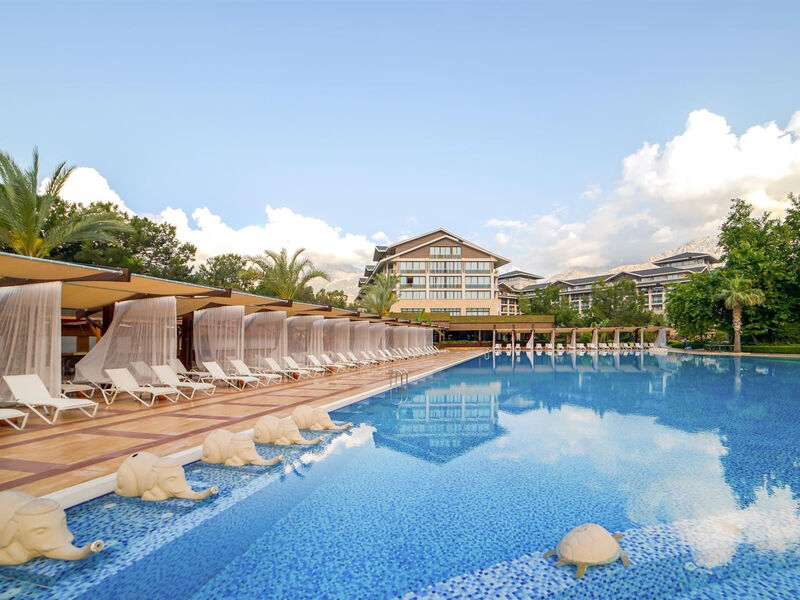 Amara Luxury Resort & Villas