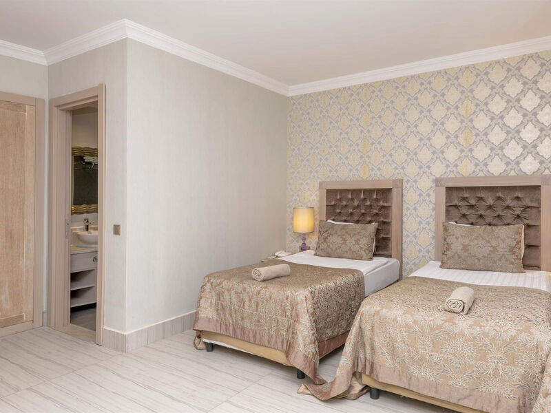 Amara Luxury Resort & Villas