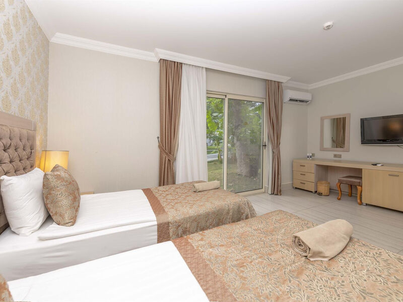 Amara Luxury Resort & Villas