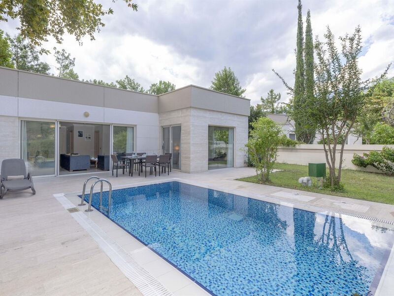 Amara Luxury Resort & Villas