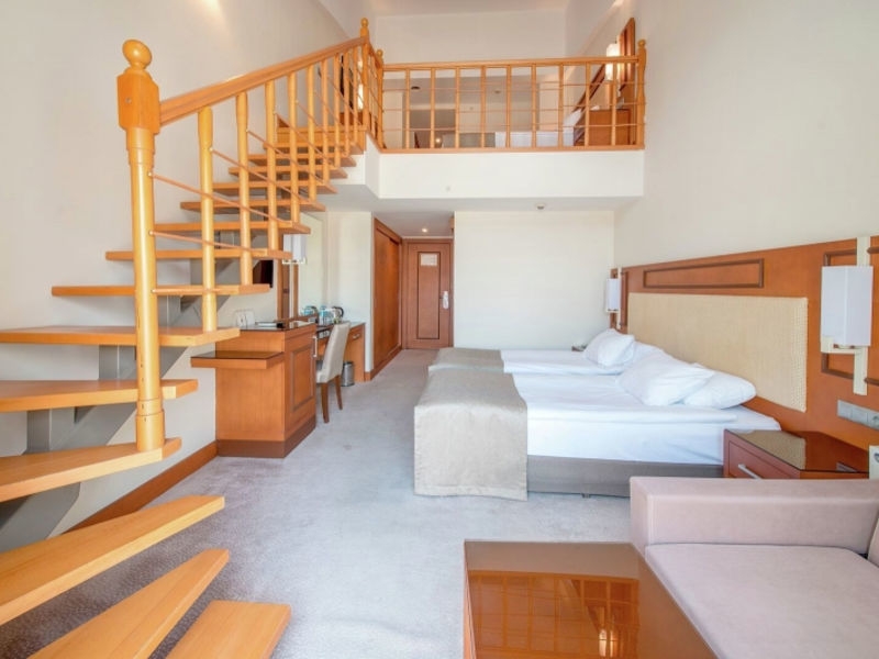 Amara Prestige