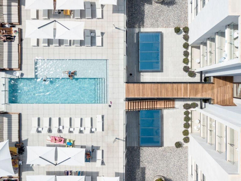 Amarac Suites