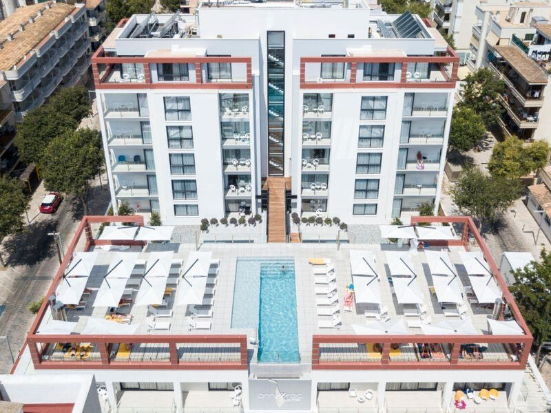 Amarac Suites