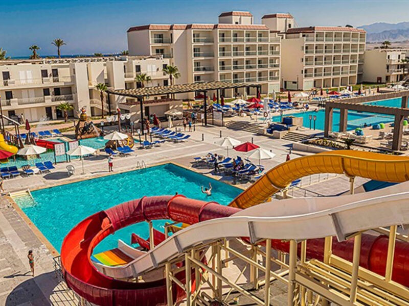 Amarina Abu Soma Resort & Aquapark