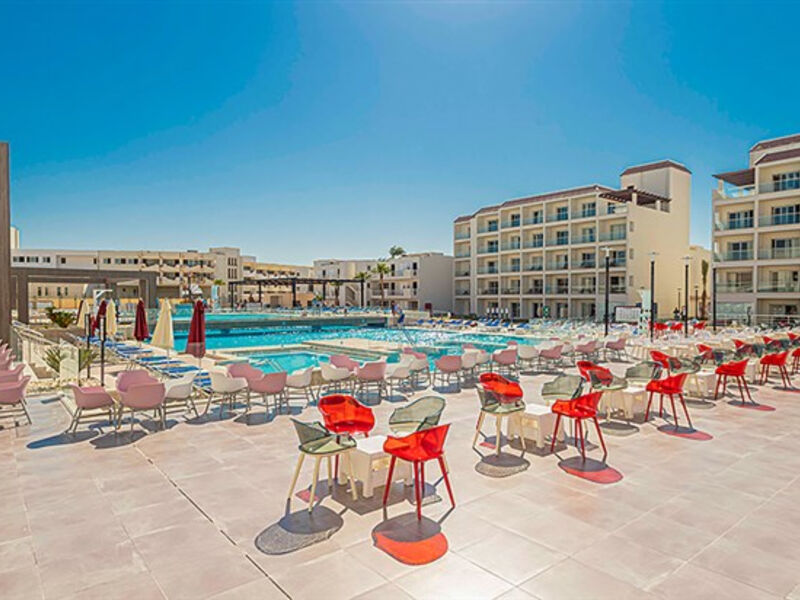 Amarina Abu Soma Resort & Aquapark