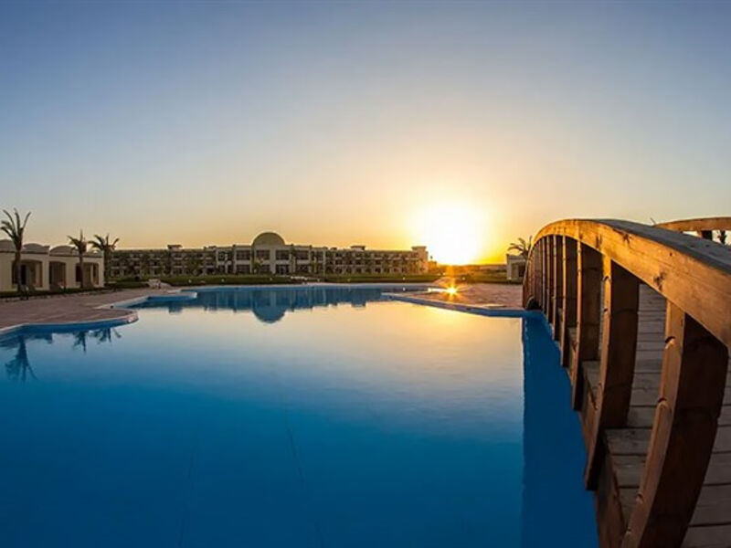 Amarina Queen Resort