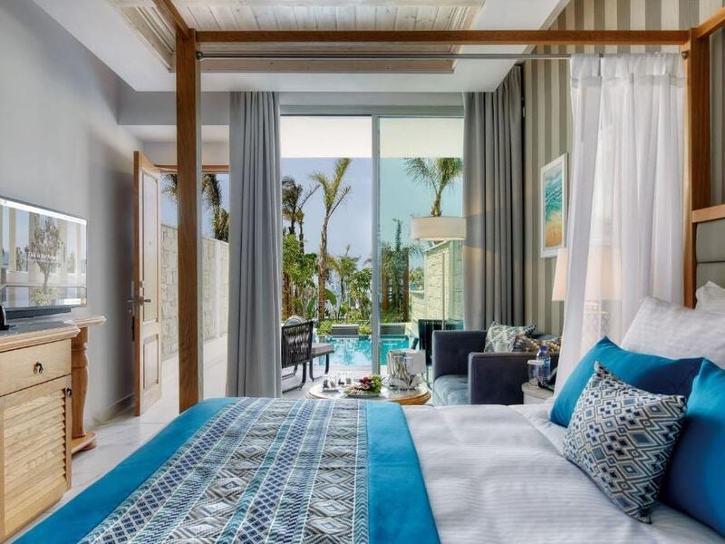 Amavi, MadeForTwo Hotels