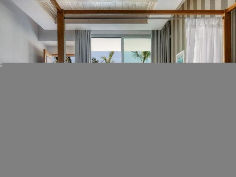 Amavi, MadeForTwo Hotels