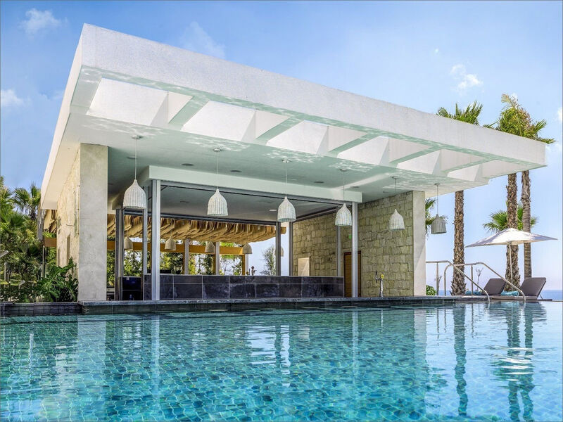 Amavi, MadeForTwo Hotels