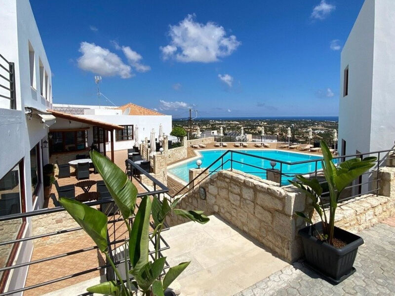 Amazones Village Suites