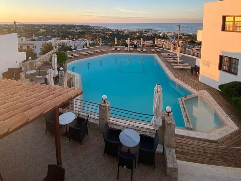 Amazones Village Suites