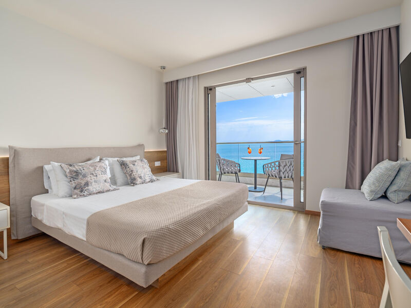 Ammon Zeus Luxury Beach