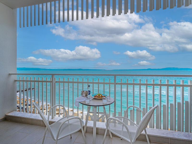 Ammon Zeus Luxury Beach