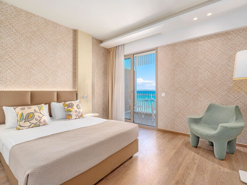 Ammon Zeus Luxury Beach