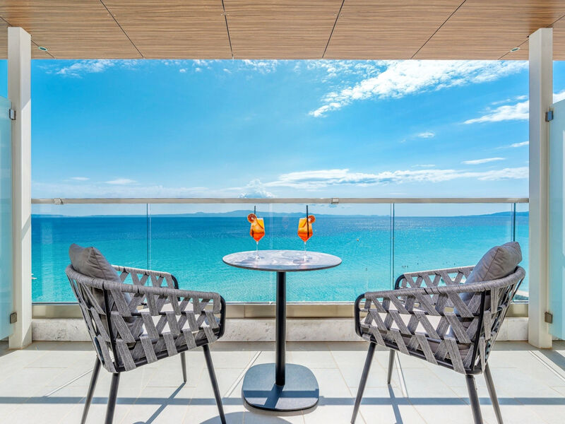 Ammon Zeus Luxury Beach