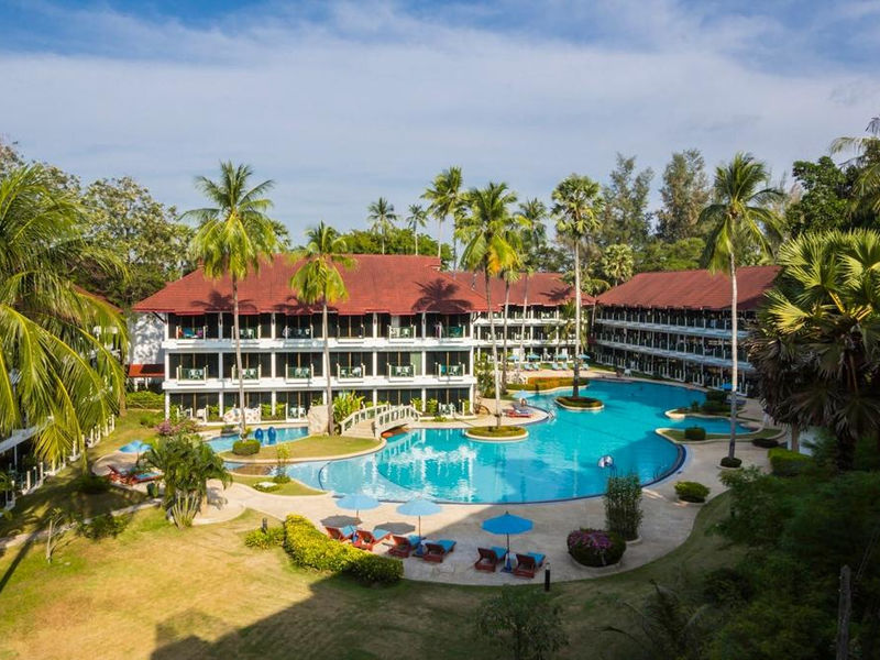 Amora Beach Resort