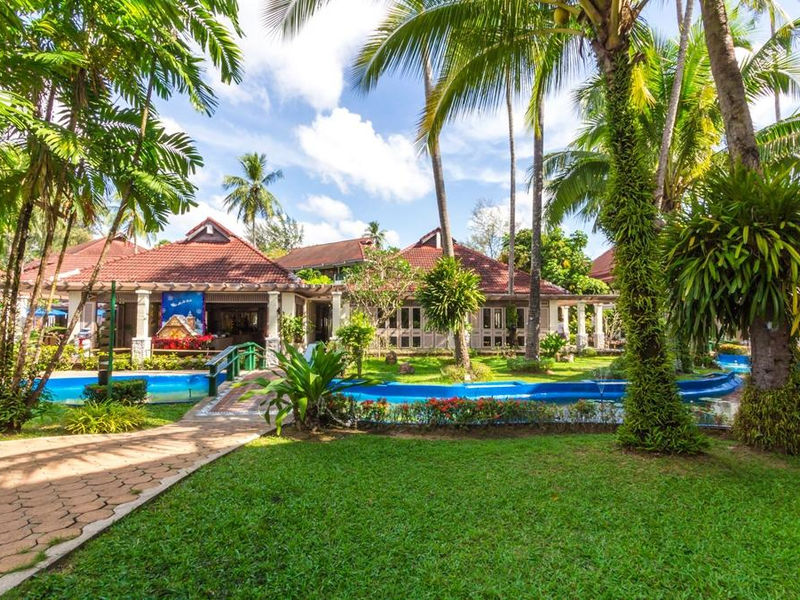 Amora Beach Resort
