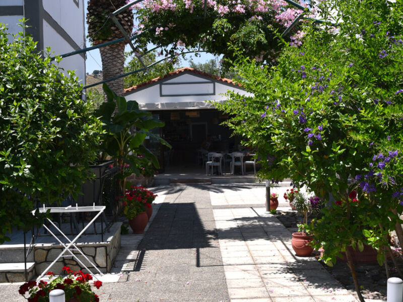 Anaxos Garden