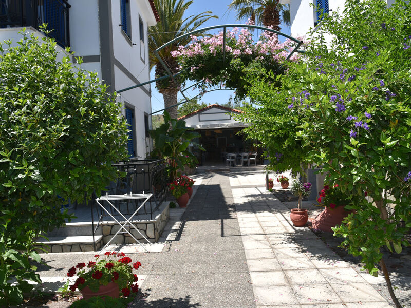 Anaxos Garden