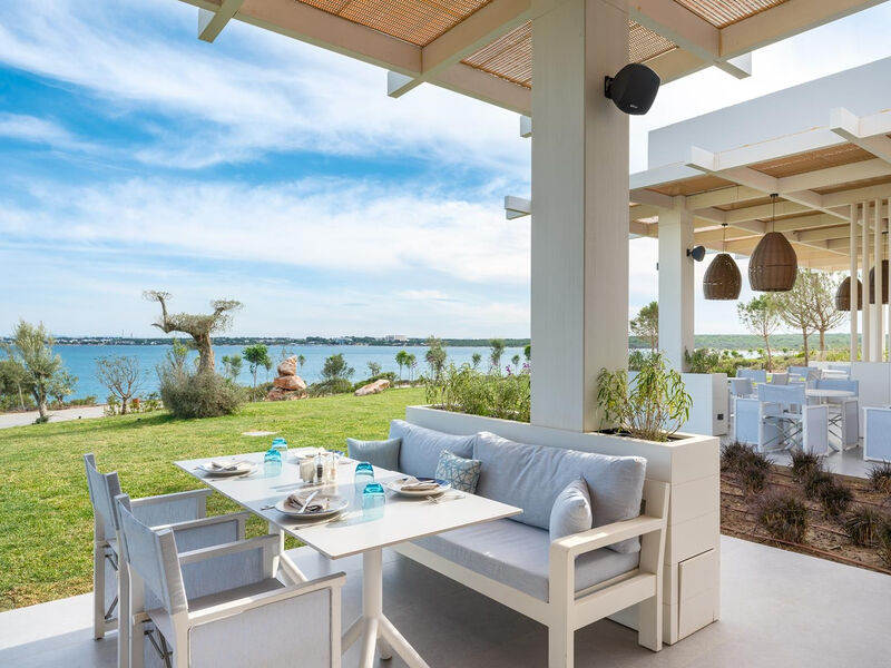 Anda Barut Collection