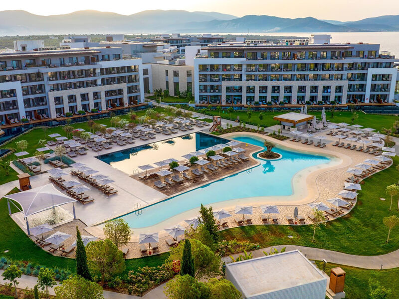 Anda Barut Collection