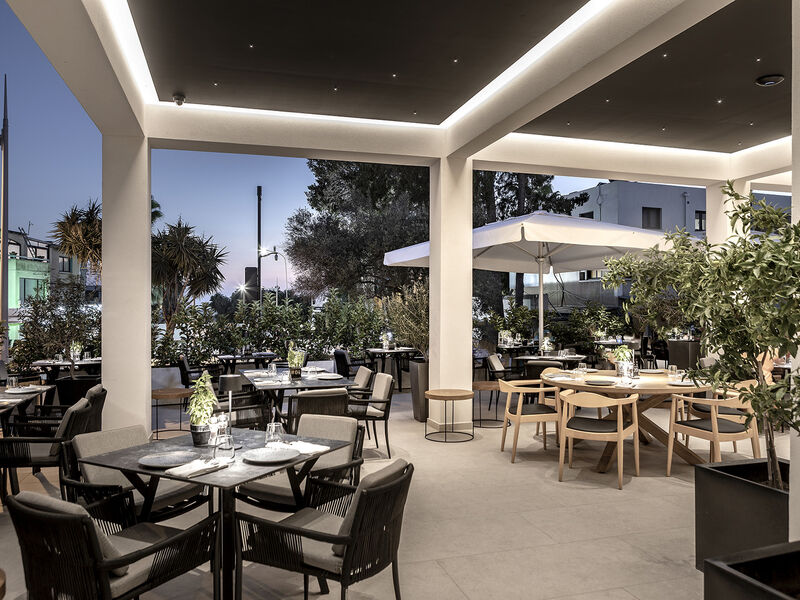 Anemi Hotel & Suites