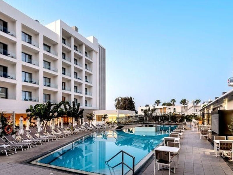 Anemi Hotel & Suites