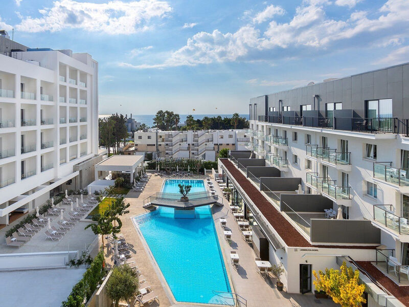 Anemi Hotel & Suites