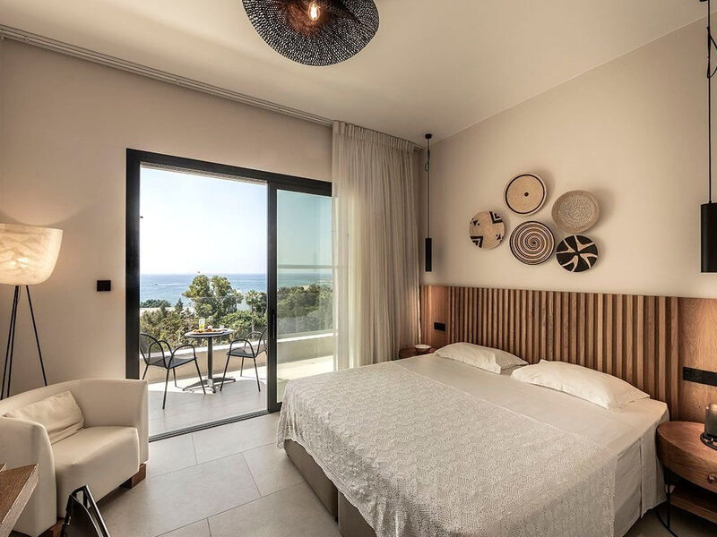 Anemi Hotel & Suites