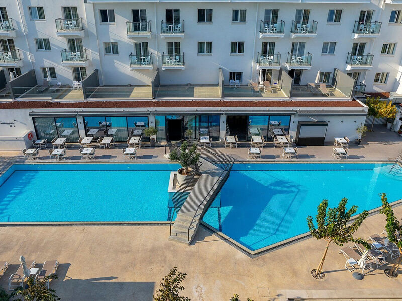 Anemi Hotel & Suites