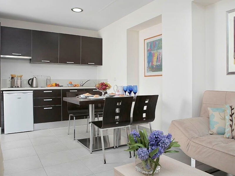 Anemi Hotel & Suites