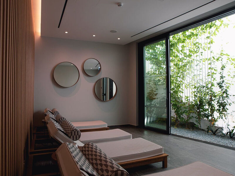 Anemi Hotel & Suites