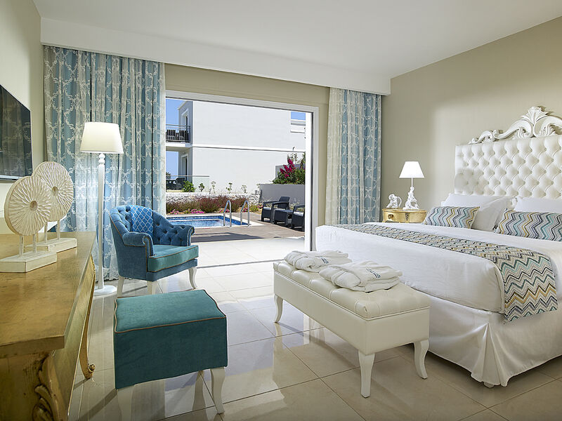 Anemos Luxury Grand Resort