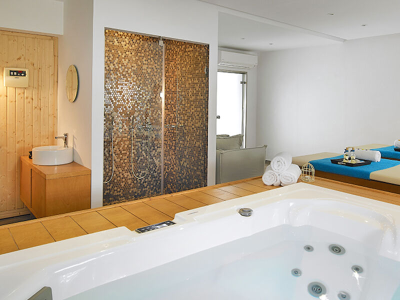 Anemos Luxury Grand Resort