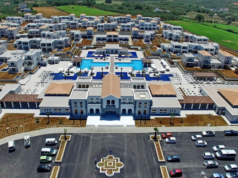 Anemos Luxury Grand Resort Hotel