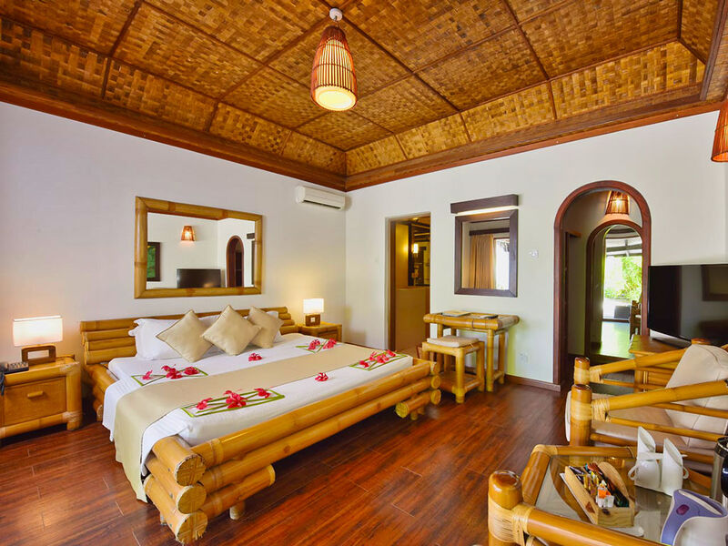 Angaga Island Resort & Spa